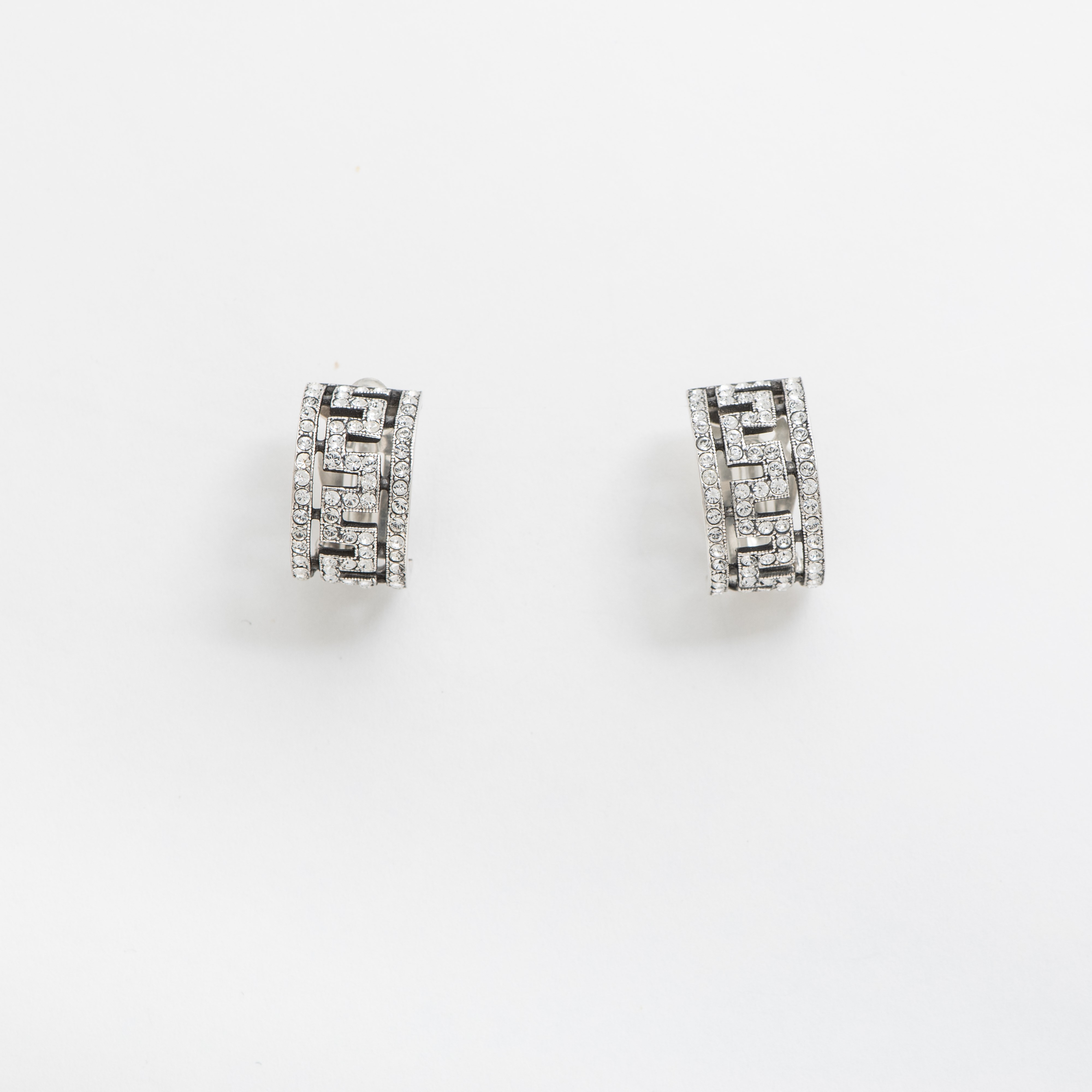 Boucles d'oreilles à clipser en méandre glamour