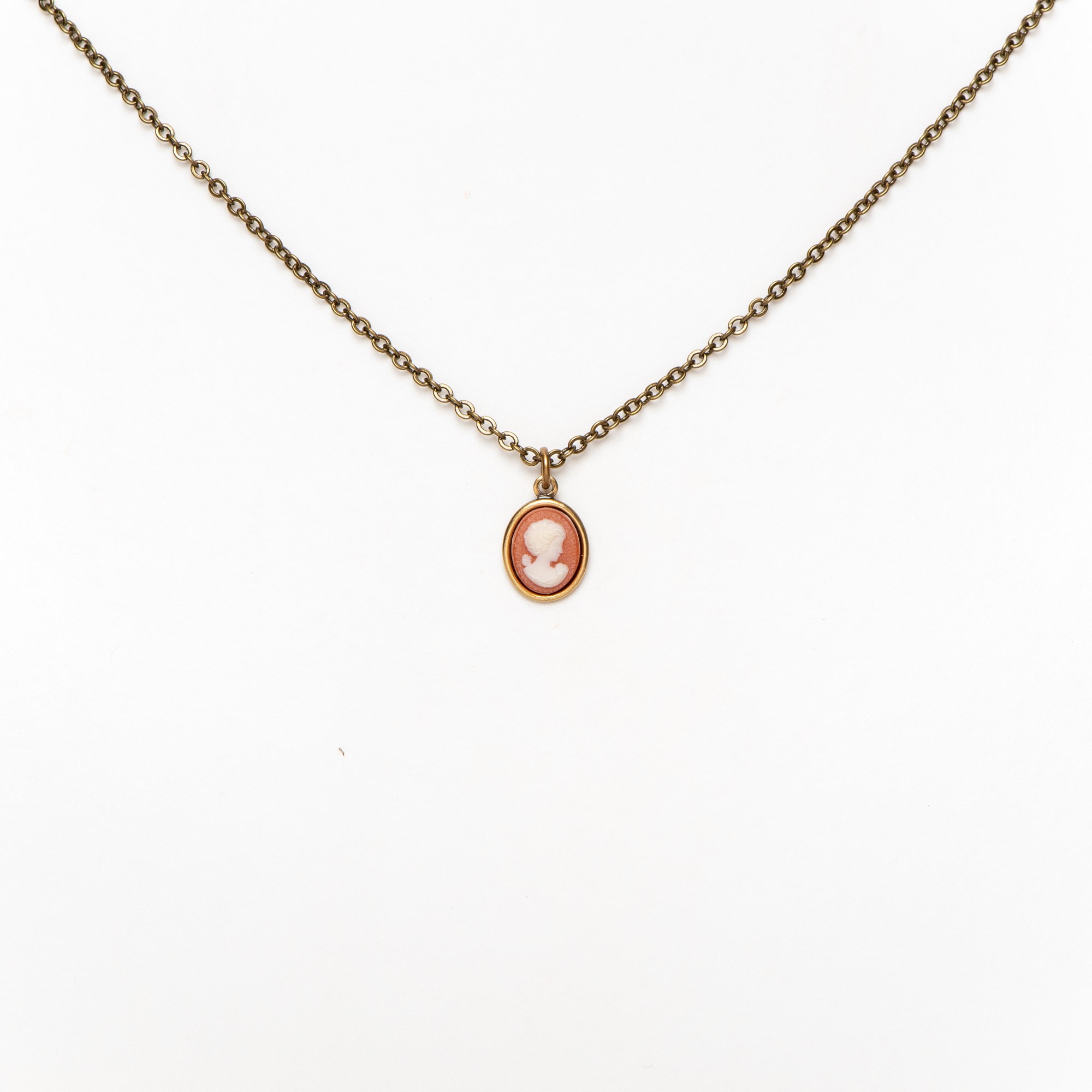Collier Antiguo