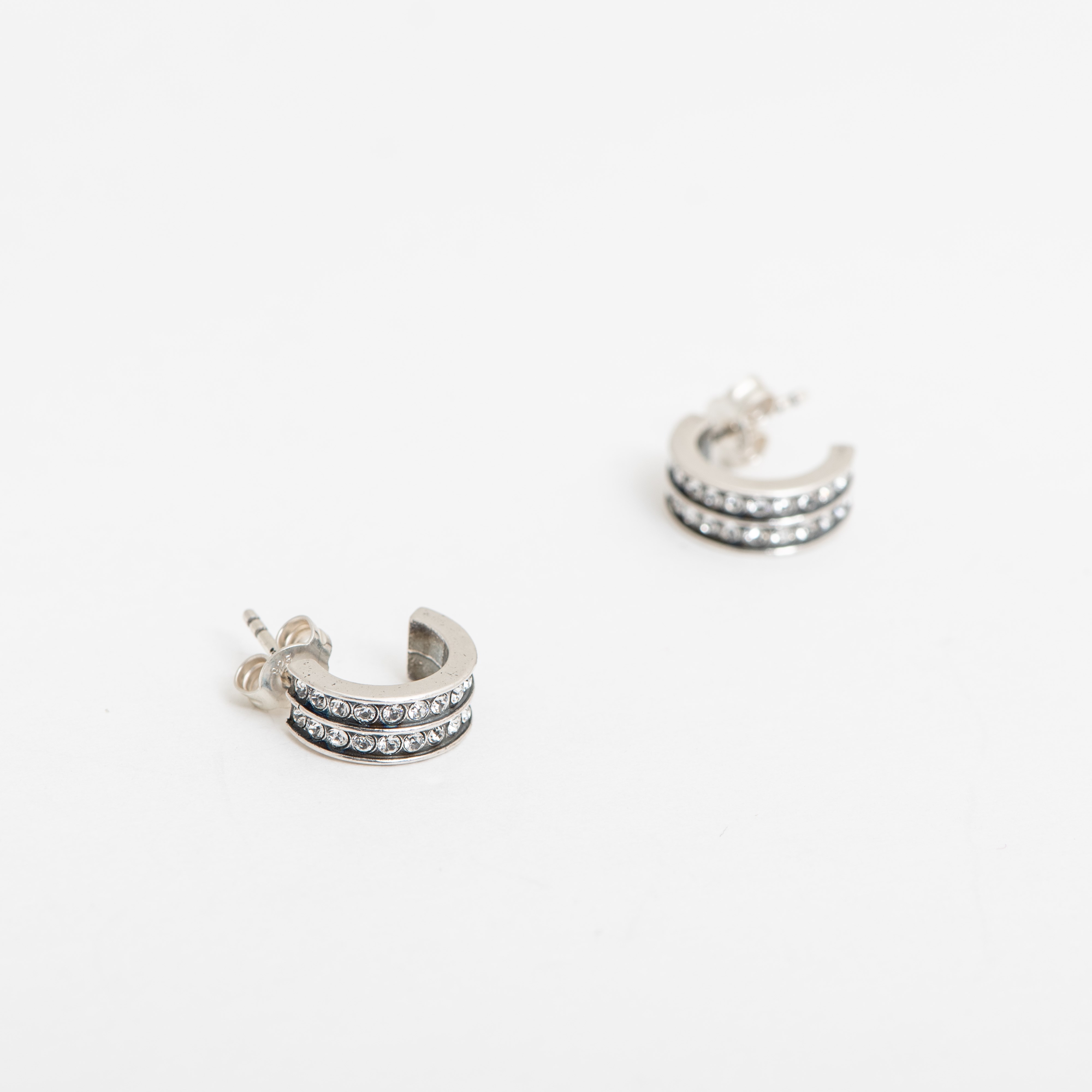 Boucles d'oreilles Web