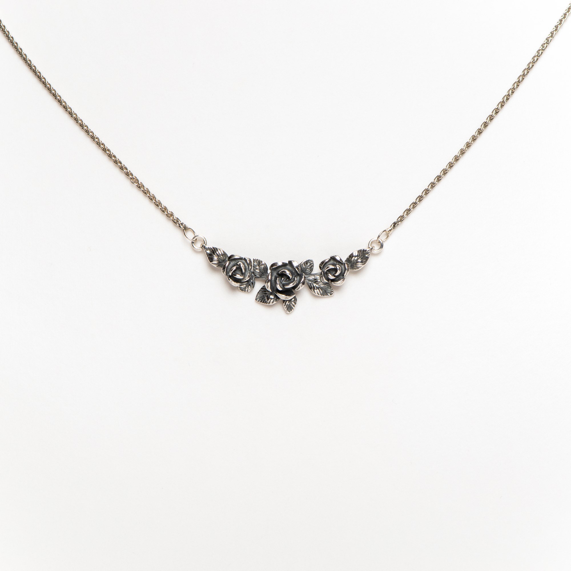 Collier de Roses Douces