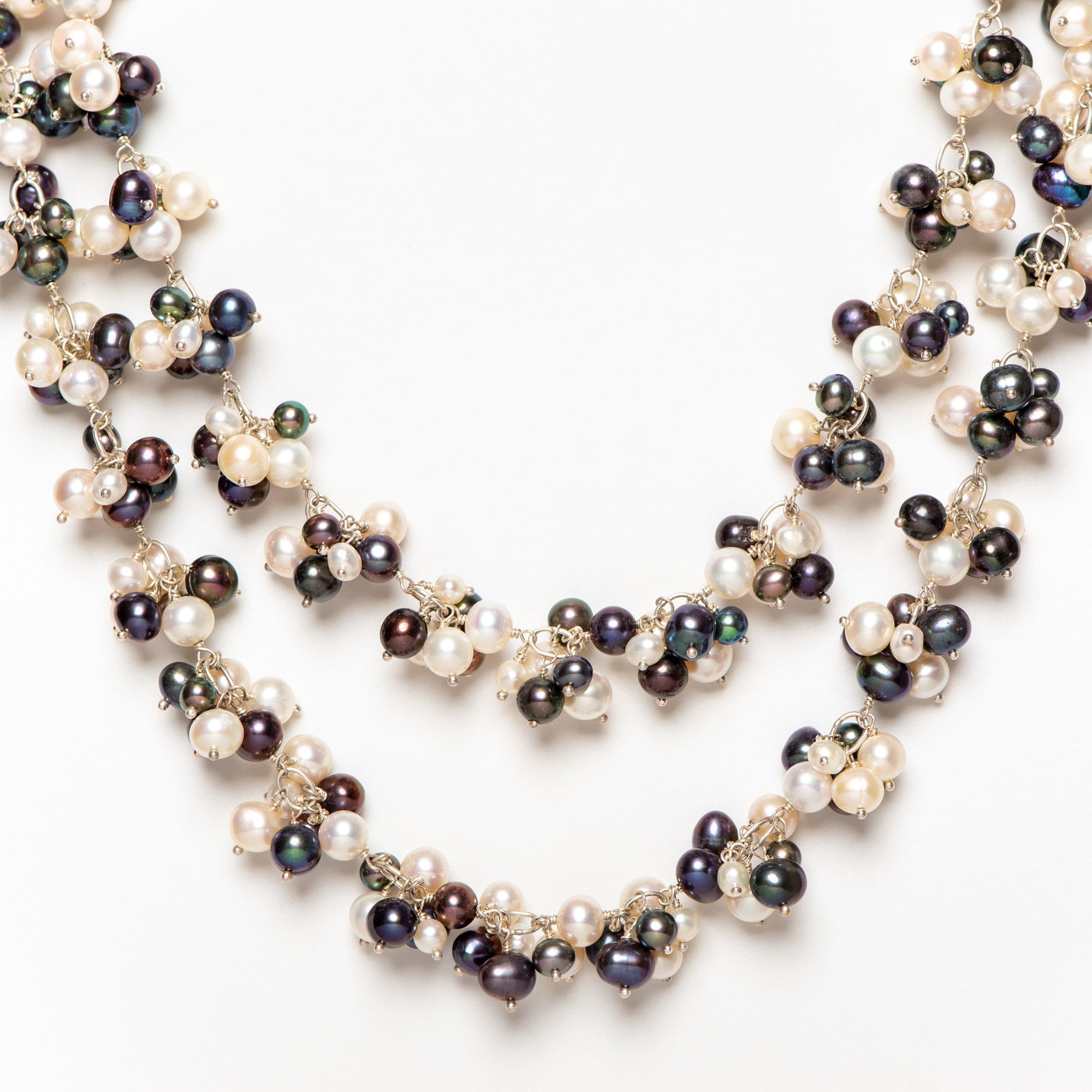Collier de Perles Blanc/Black Ocean Mystery