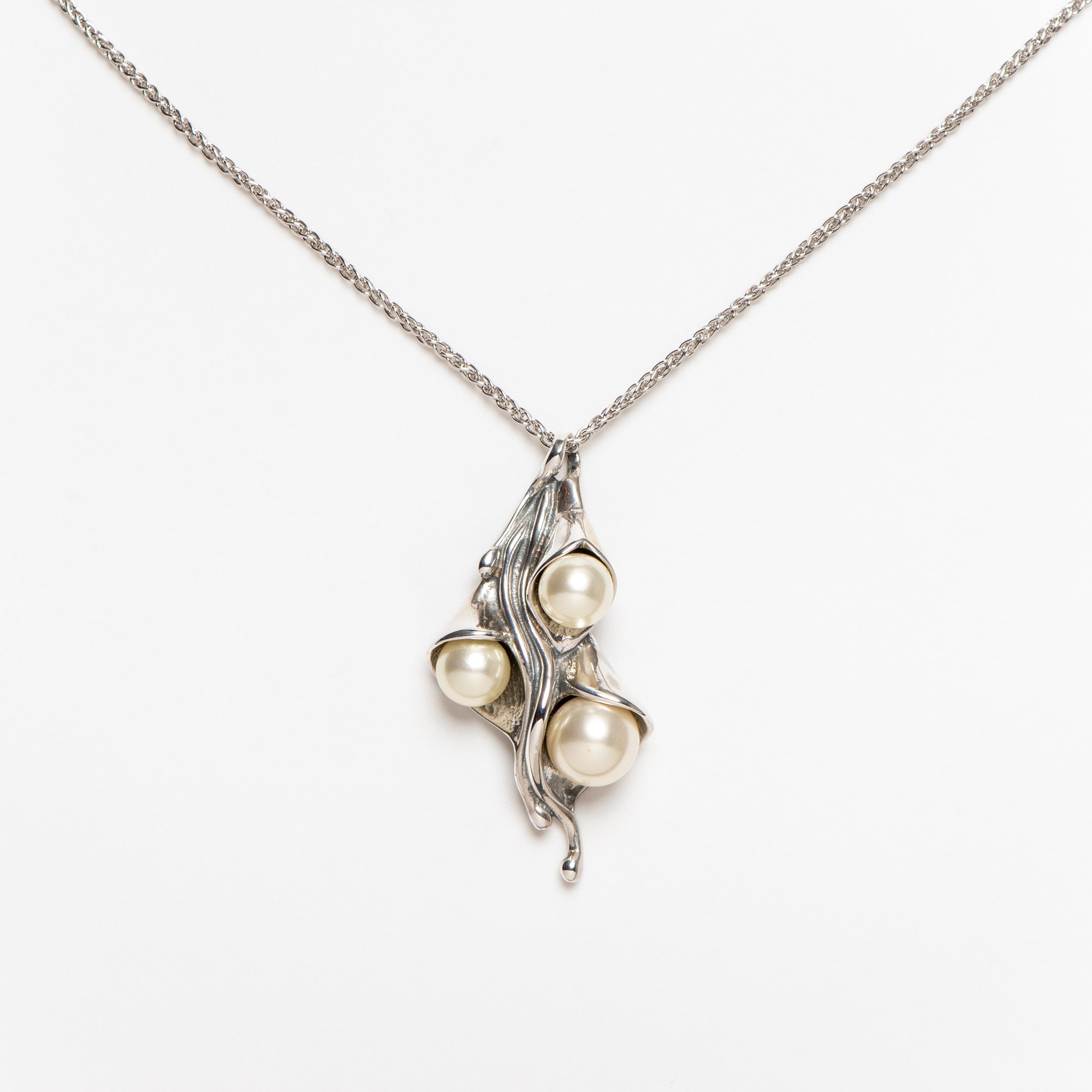 Collier Calla Calyces