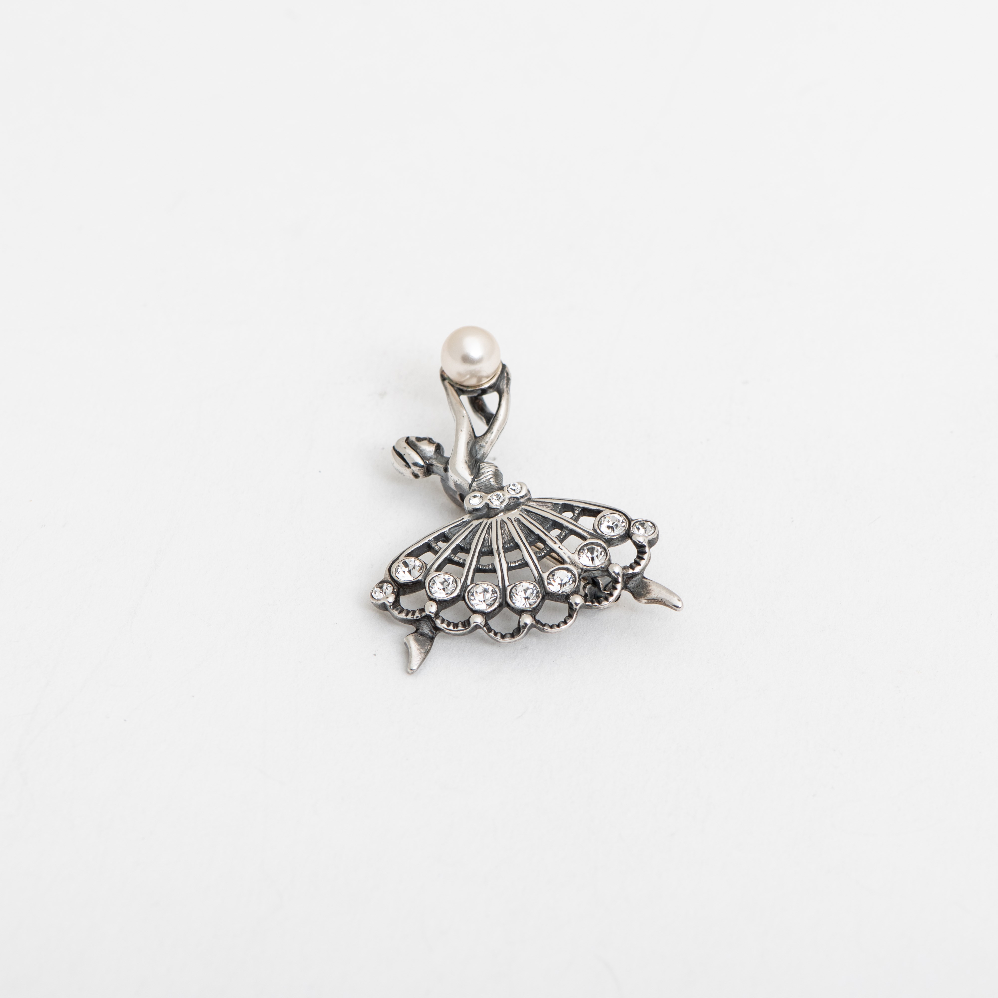 Pénélope / Pendentif avec broche perle