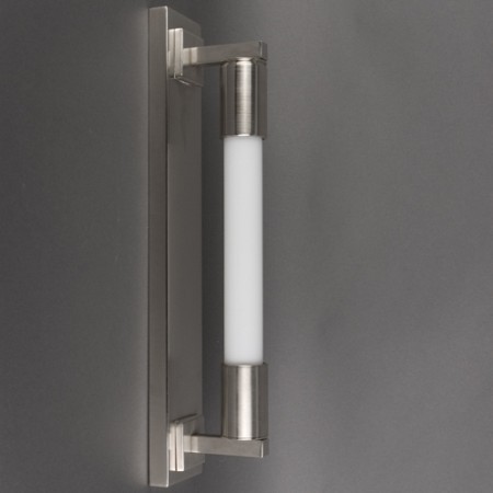 Lampe à paroi tubulaire