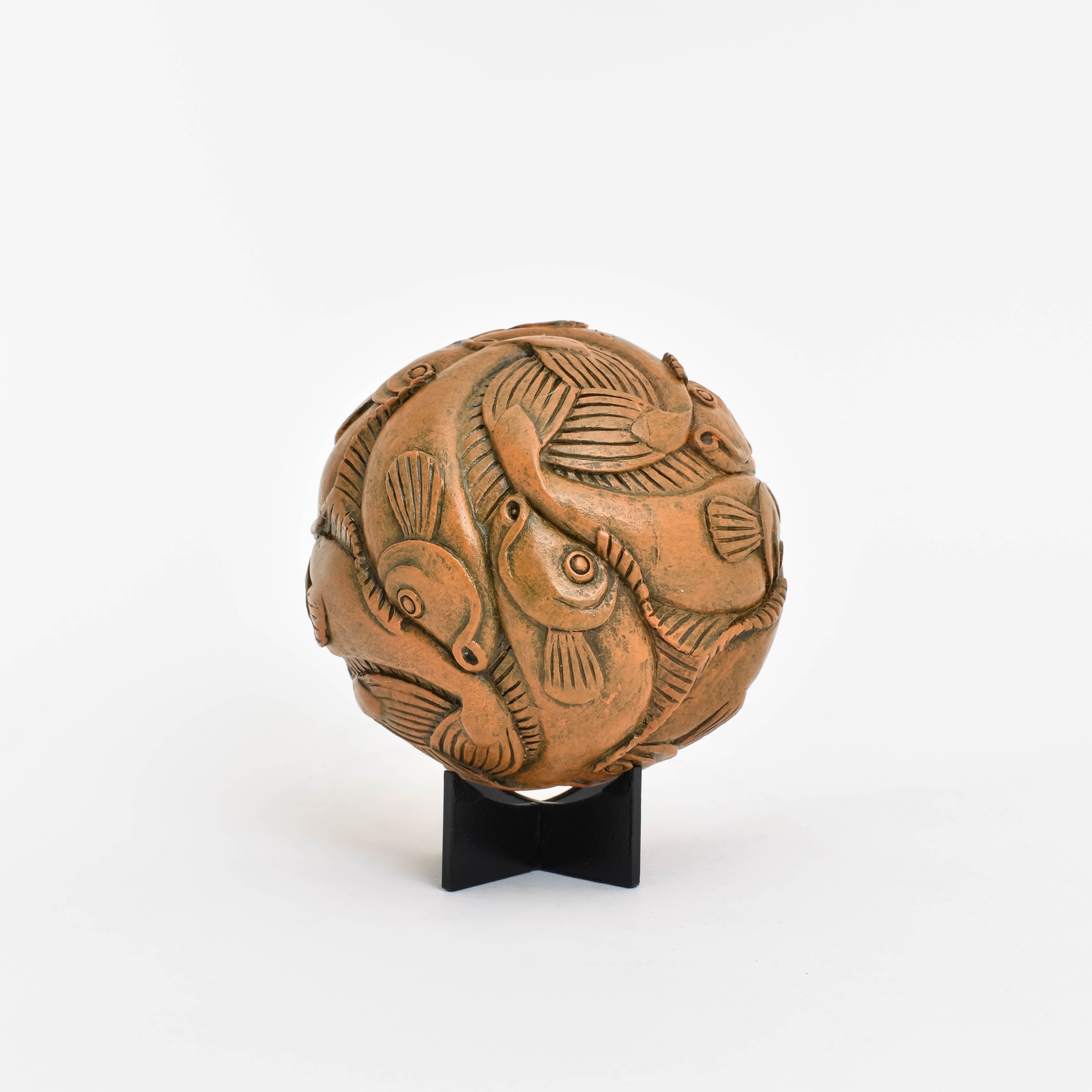 Sculpture Globe Escher avec poisson
