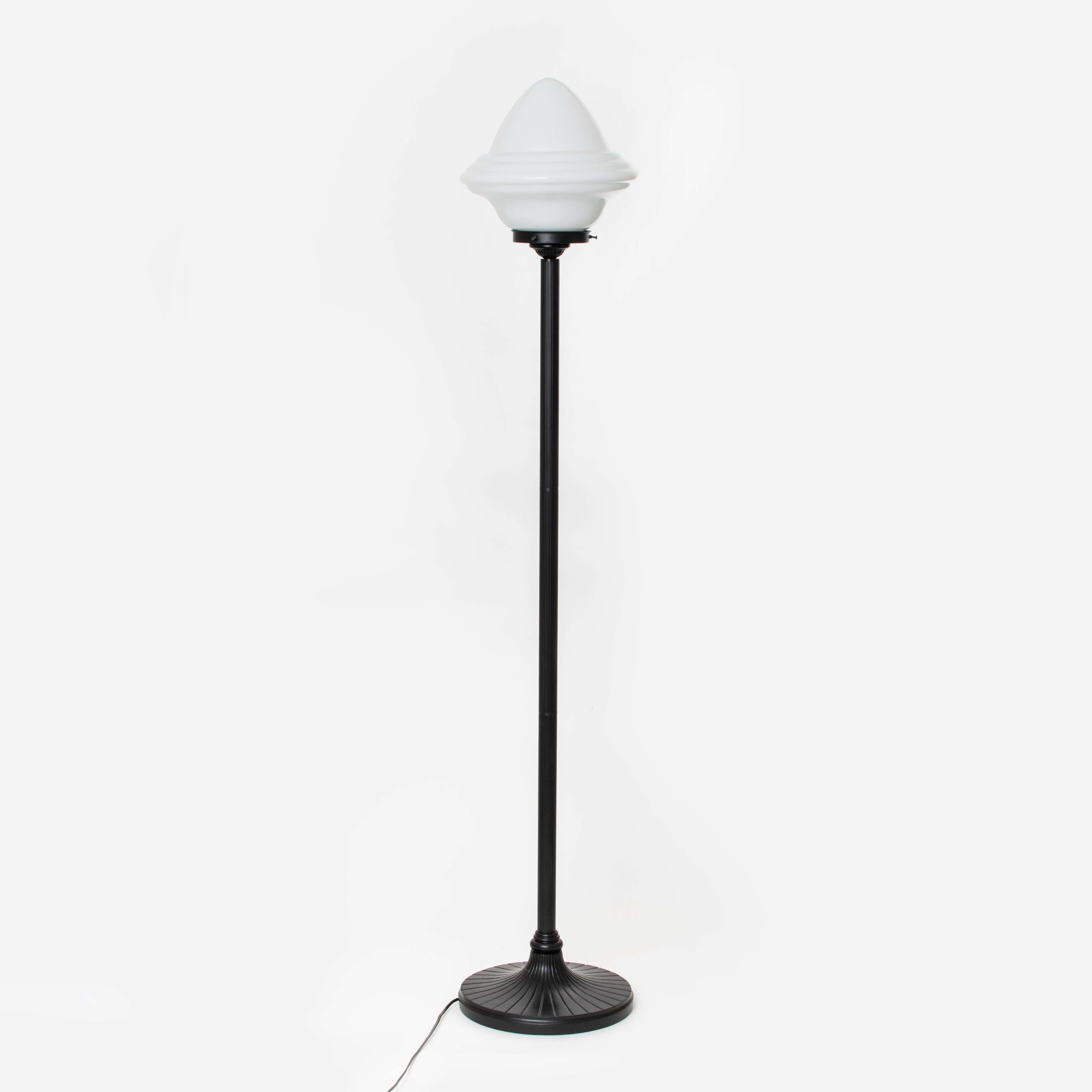 Lampadaire Acorn Large Moonlight