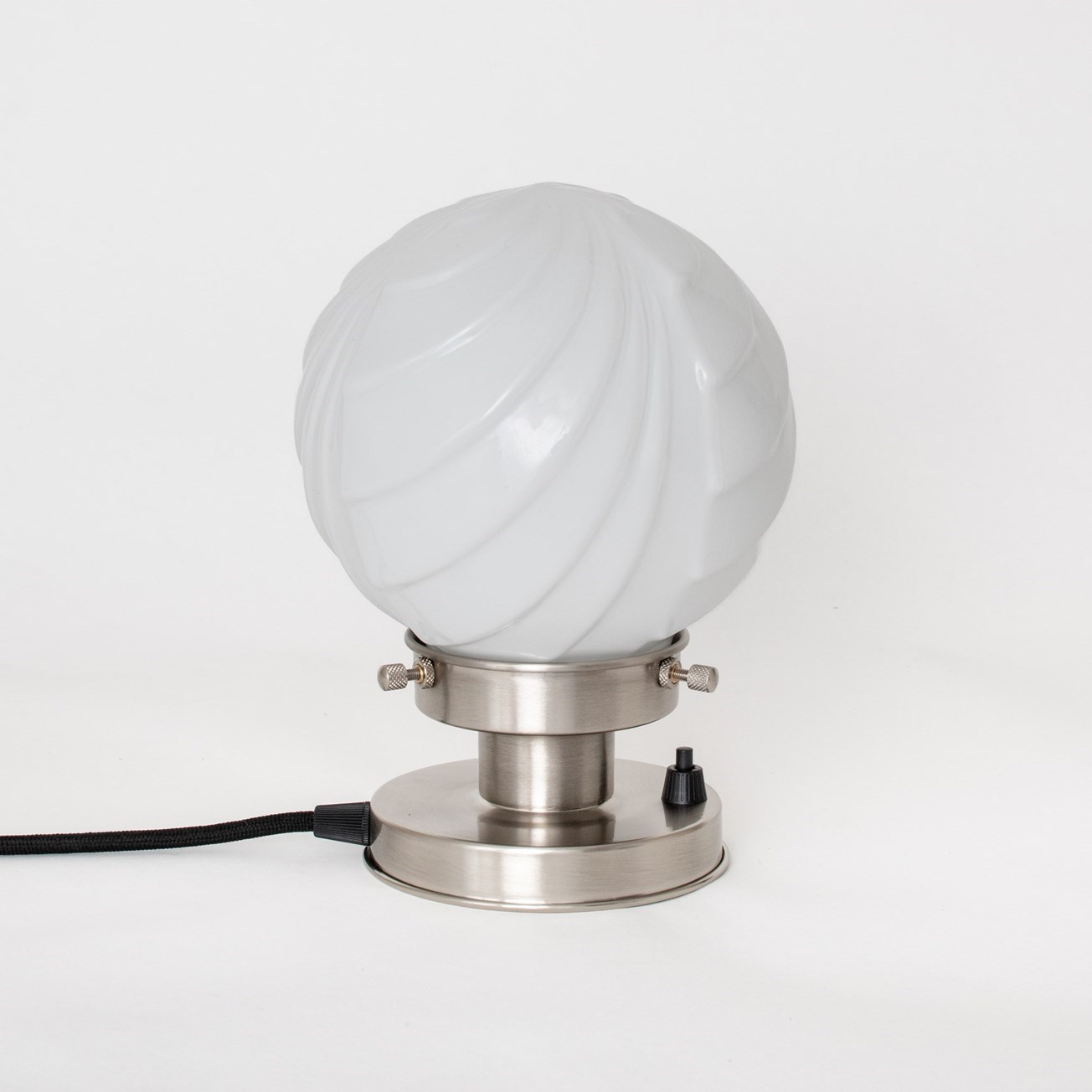 Lampe de Table Swingbulb 20's Nickel Mat