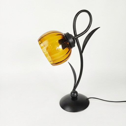 Ravissante lampe de table en ambre de Calabash