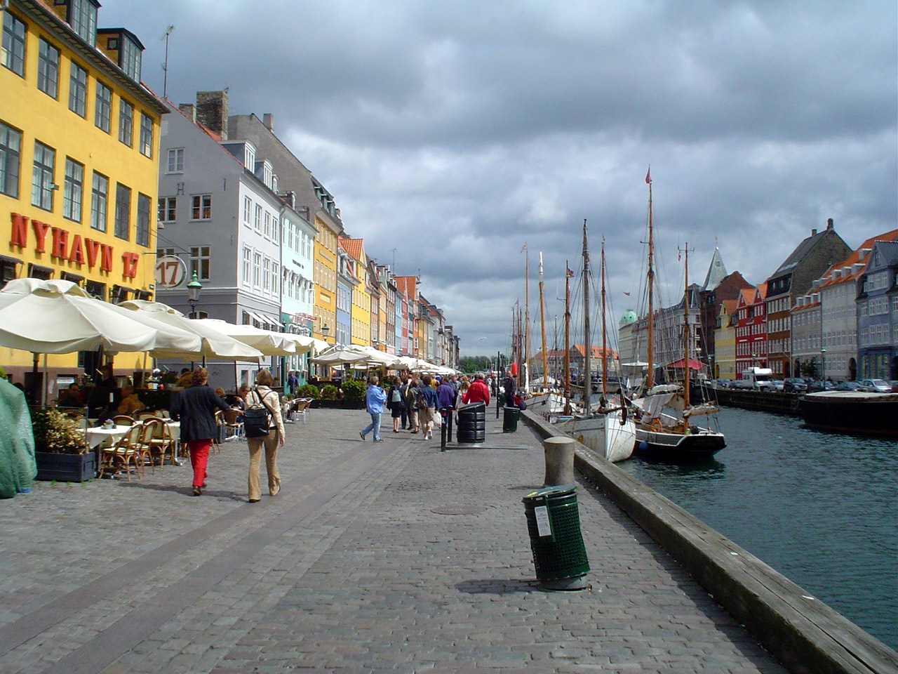 Louis Poulsen Nyhavn Lampadaire mural extérieur